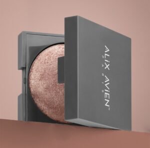 Alix Avien هايلايتر